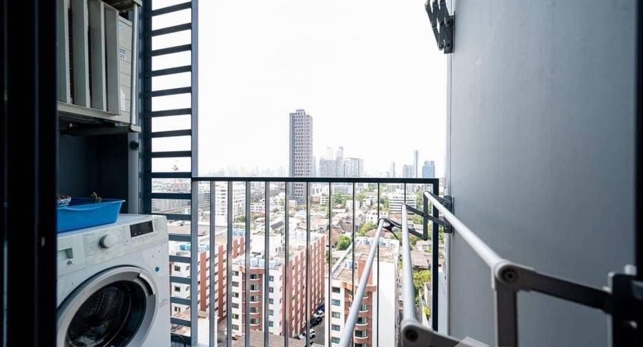 For rent 1 bed condo in Phra Khanong, Bangkok