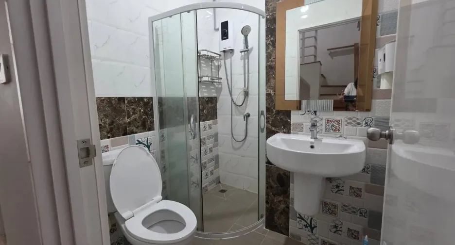 Casa adosada en alquiler de 3 habitaciones en Chom Thong, Bangkok