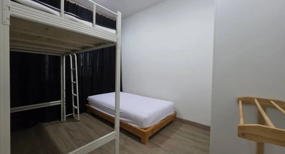 Casa adosada en alquiler de 3 habitaciones en Chom Thong, Bangkok
