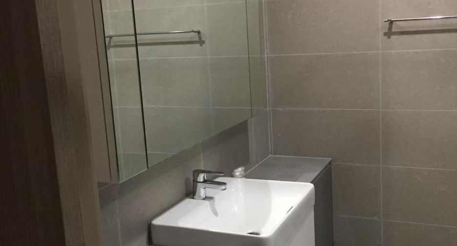 Wohnung zur Miete mit 1 Zimmer in Pathum Wan, Bangkok