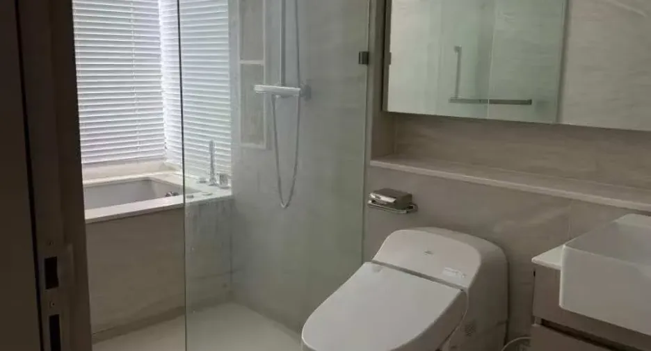 For rent 2 bedrooms condo in Ratchathewi, Bangkok