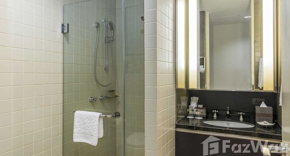 For rent 2 bedrooms apartment in Khlong Toei, Bangkok