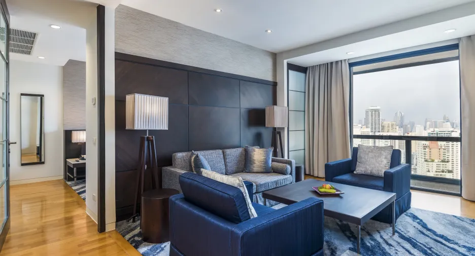 For rent 2 bedrooms apartment in Khlong Toei, Bangkok