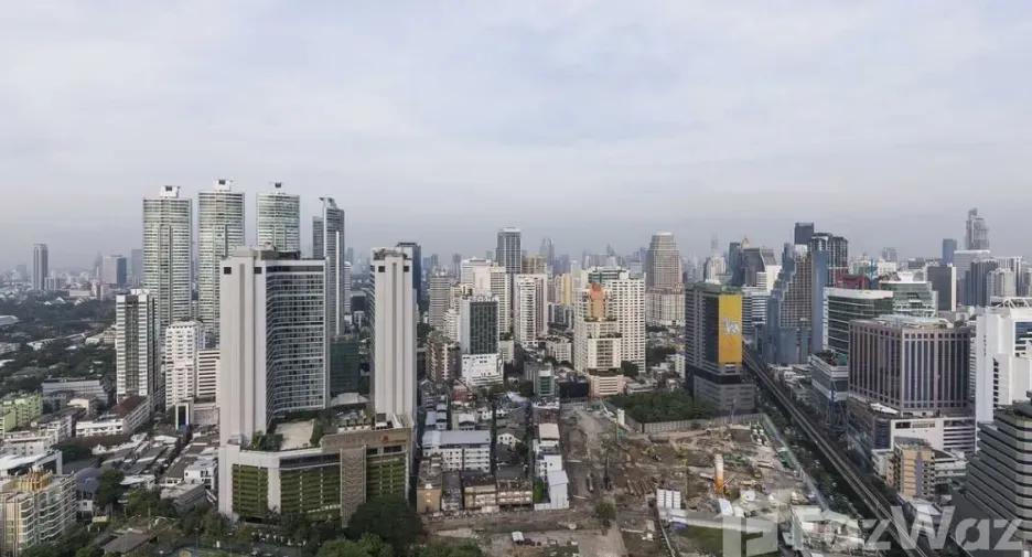 For rent 2 bedrooms apartment in Khlong Toei, Bangkok