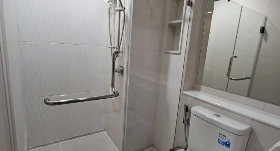 For rent 1 bed condo in Huai Khwang, Bangkok