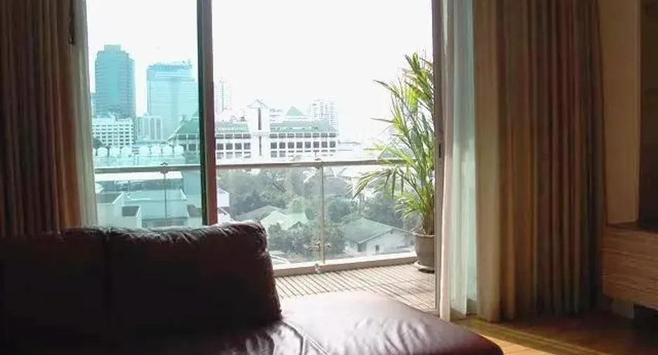For rent 2 bedrooms condo in Sathon, Bangkok