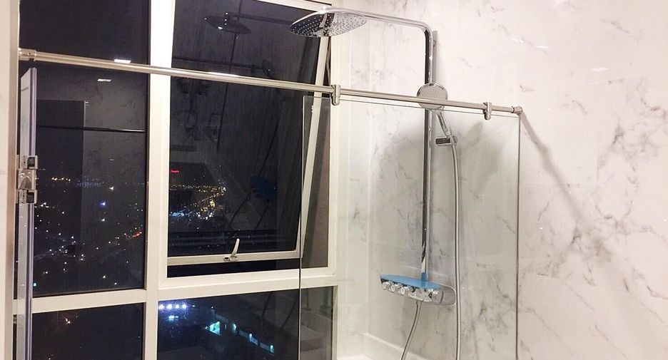 For rent 2 bedrooms condo in Phaya Thai, Bangkok