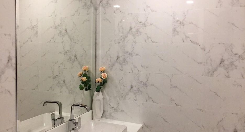 For rent 2 bedrooms condo in Phaya Thai, Bangkok