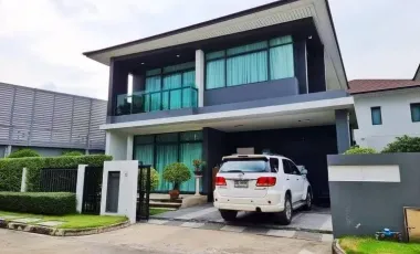 Haus zur Miete mit 4 Zimmer in Bang Kapi, Bangkok