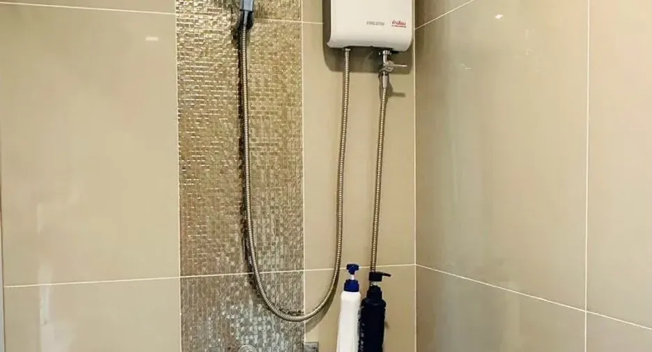 For rent 1 bed condo in Huai Khwang, Bangkok