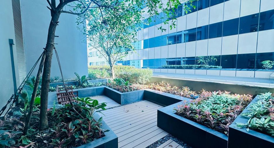 For rent studio condo in Sathon, Bangkok