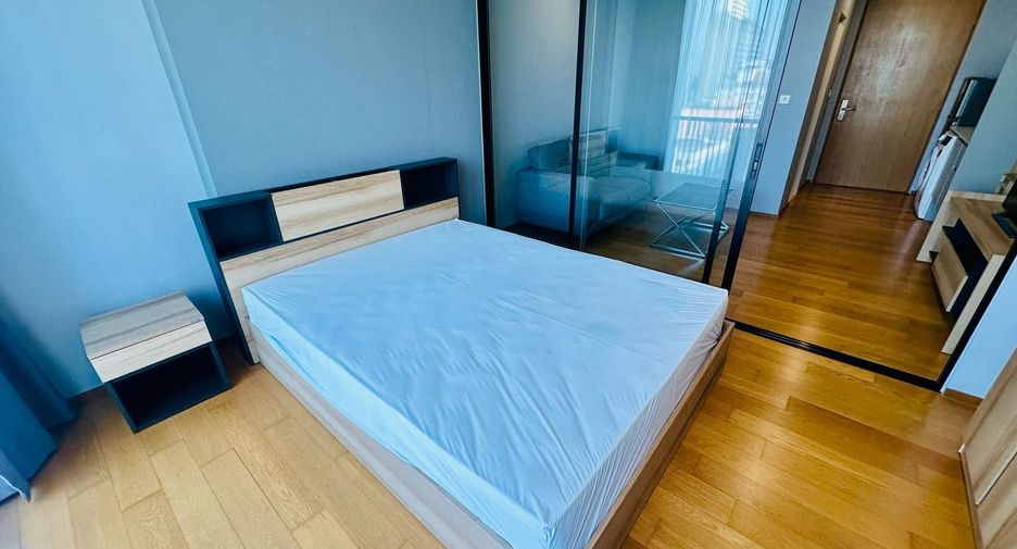 For rent studio condo in Sathon, Bangkok