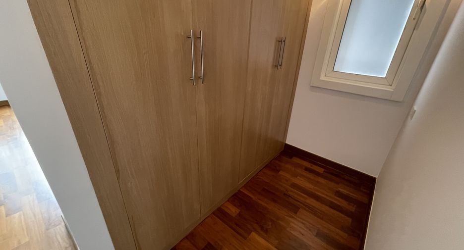 Wohnung zur Miete mit 4 Zimmer in Khlong Toei, Bangkok