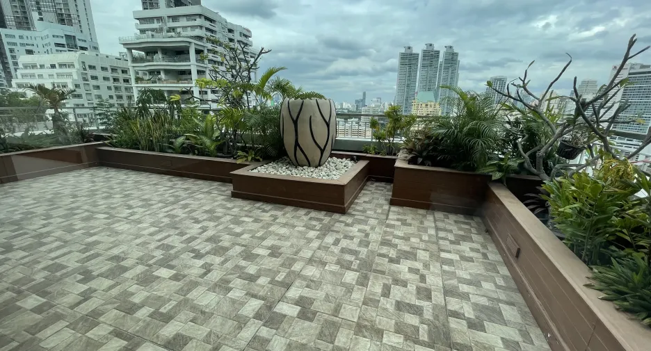 Wohnung zur Miete mit 4 Zimmer in Khlong Toei, Bangkok