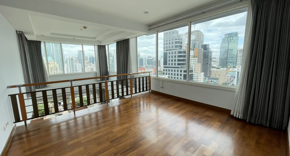 Wohnung zur Miete mit 4 Zimmer in Khlong Toei, Bangkok
