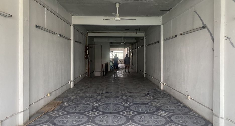 Reihenhaus zur Miete mit 2 Zimmer in Phasi Charoen, Bangkok