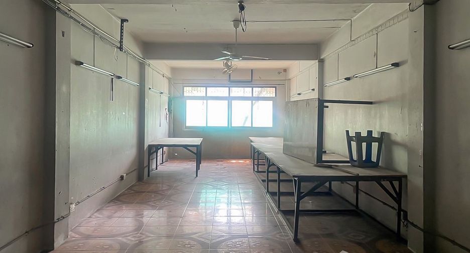 Reihenhaus zur Miete mit 2 Zimmer in Phasi Charoen, Bangkok