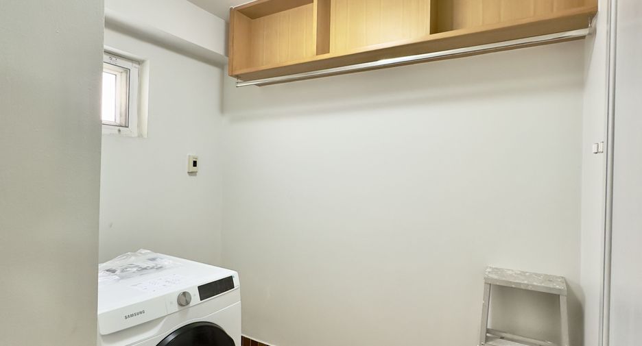 For rent 2 ベッドルーム condo in Watthana, Bangkok