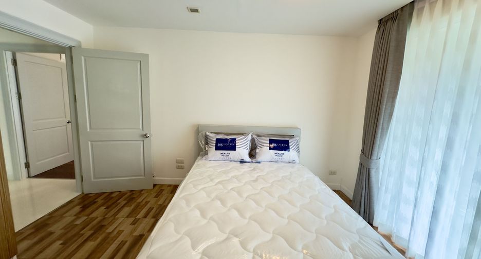 For rent 2 ベッドルーム condo in Watthana, Bangkok