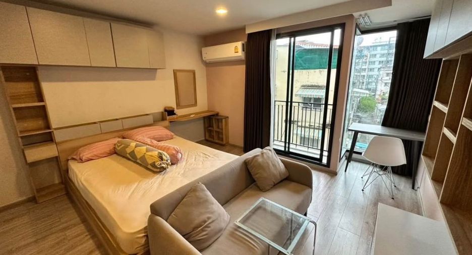 For rent 1 bed condo in Pathum Wan, Bangkok