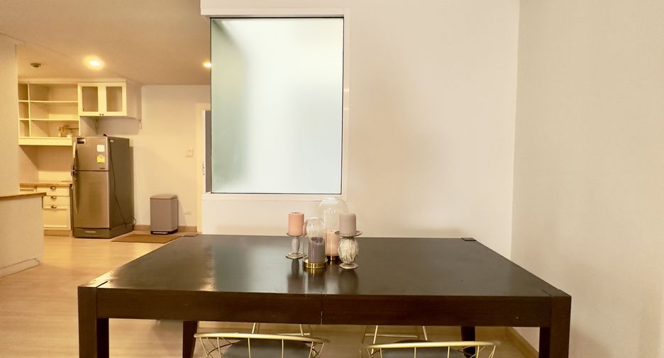 For rent 2 ベッドルーム apartment in Watthana, Bangkok