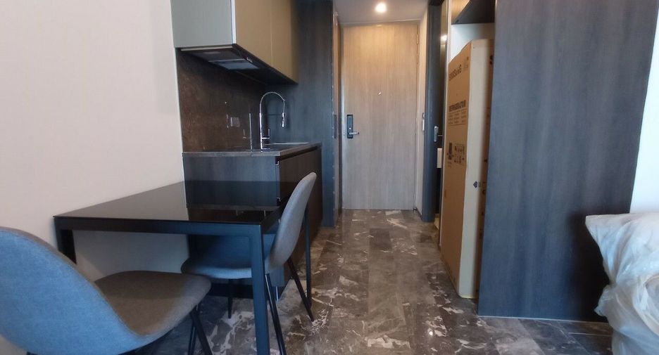 Condo en alquiler de 1 habitaciones en Khlong Toei, Bangkok