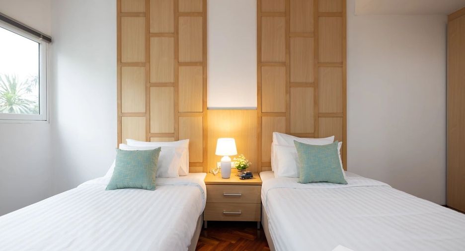 For rent 2 bedrooms apartment in Khlong Toei, Bangkok