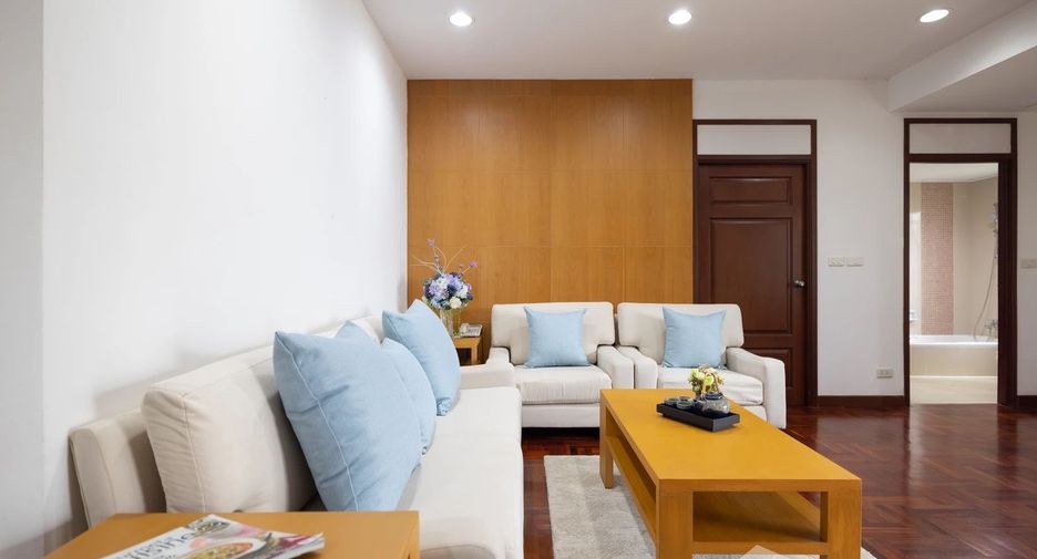 For rent 2 bedrooms apartment in Khlong Toei, Bangkok