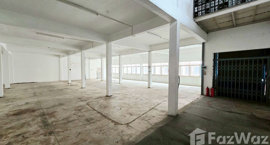 For rent retail Space in Prawet, Bangkok