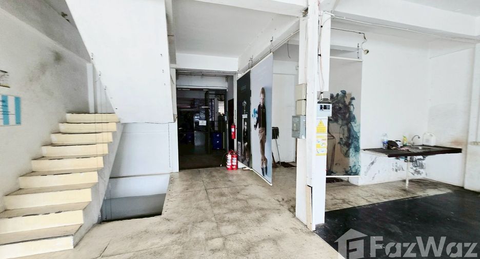 For rent retail Space in Prawet, Bangkok