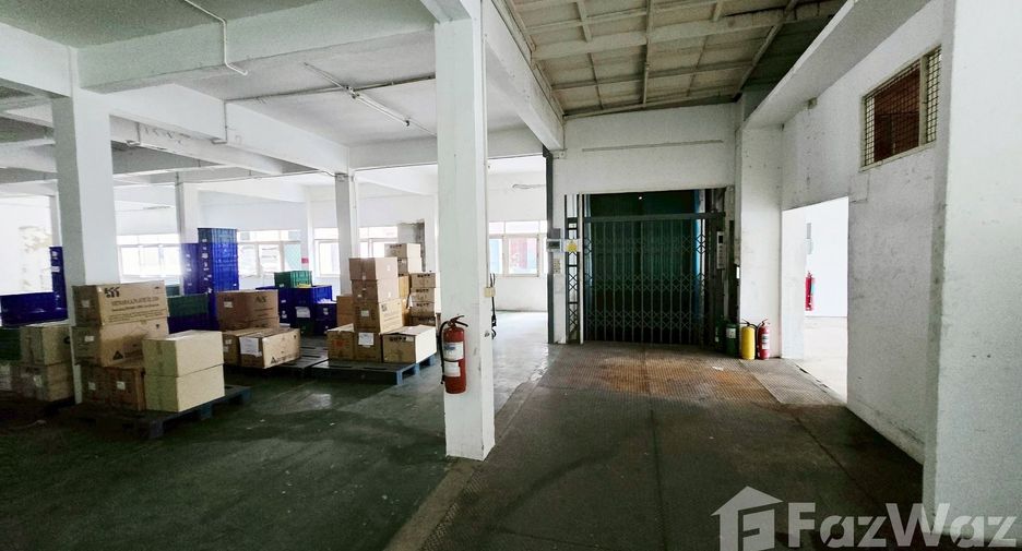 For rent retail Space in Prawet, Bangkok