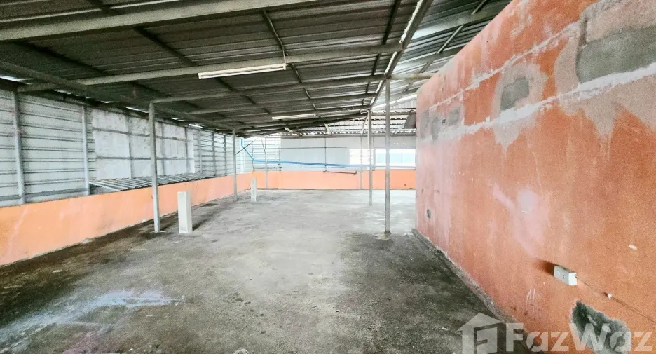 For rent retail Space in Prawet, Bangkok