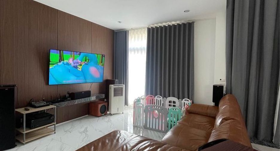 For rent 4 ベッドルーム house in Bang Khen, Bangkok
