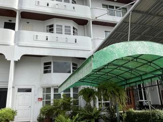Reihenhaus zur Miete mit 4 Zimmer in Sathon, Bangkok