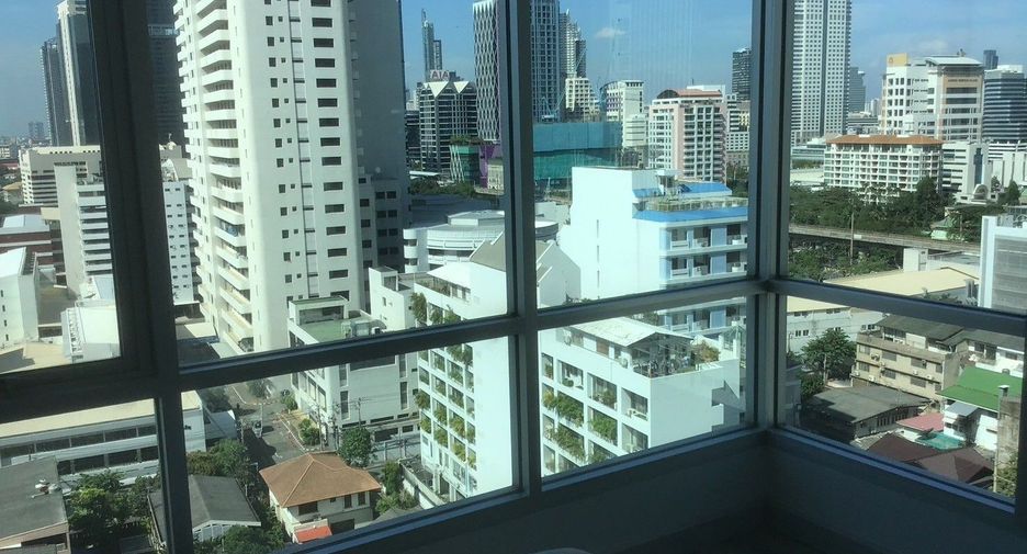 For rent 2 bedrooms condo in Sathon, Bangkok