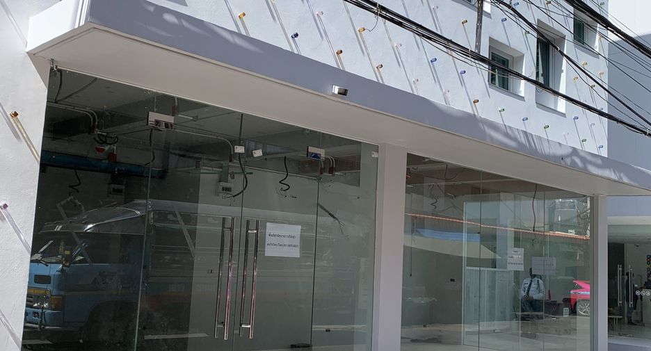 For rent office in Pathum Wan, Bangkok