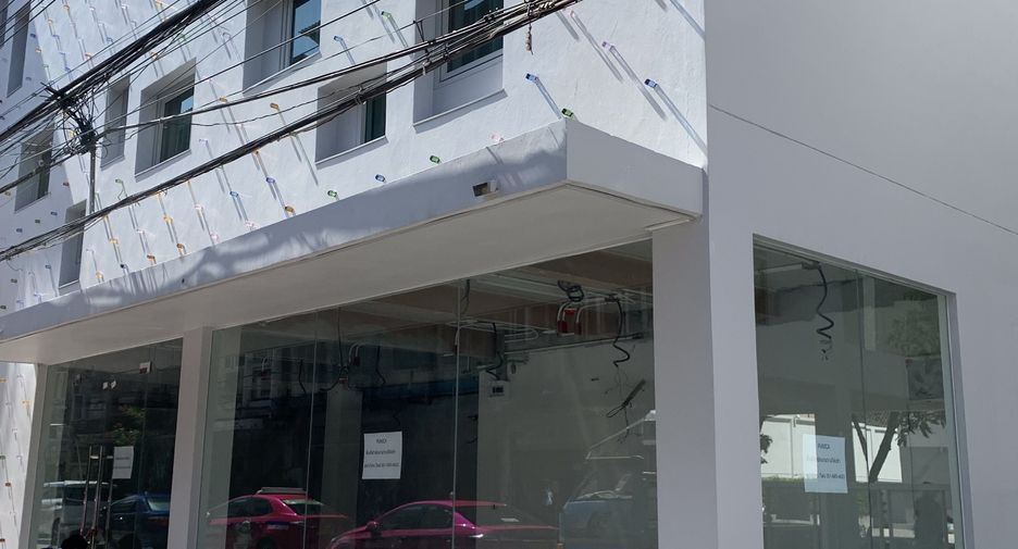 For rent office in Pathum Wan, Bangkok