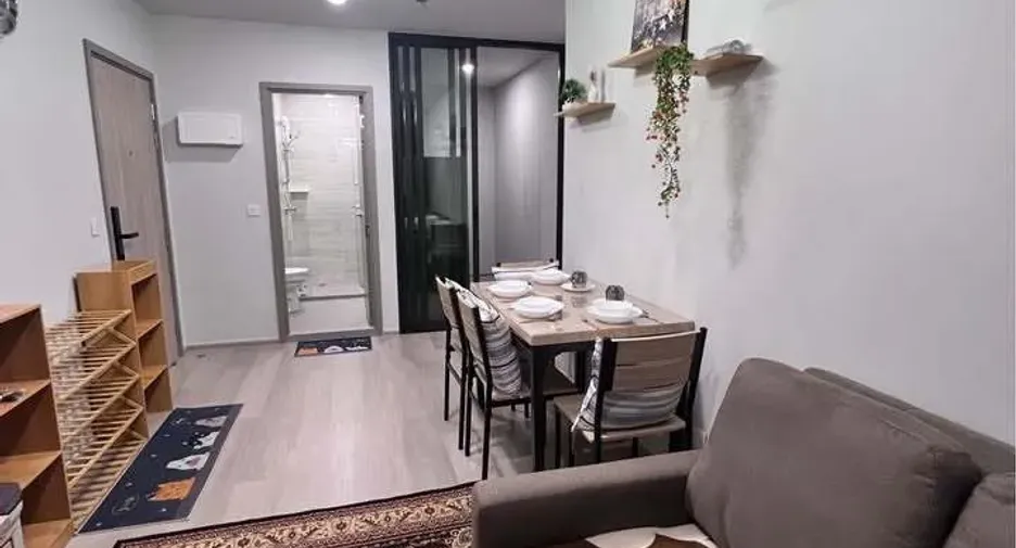 For rent 2 bedrooms condo in Phra Khanong, Bangkok