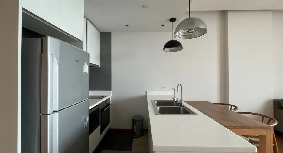 For rent 2 bedrooms condo in Khlong Toei, Bangkok