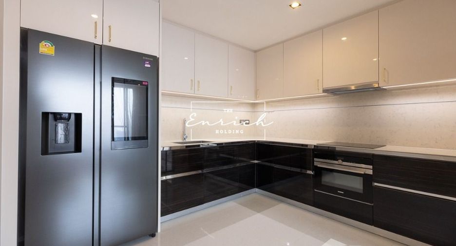 Condo en alquiler de 2 habitaciones en Sathon, Bangkok