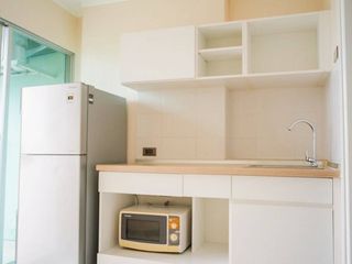 Wohnung zur Miete mit 1 Zimmer in Huai Khwang, Bangkok