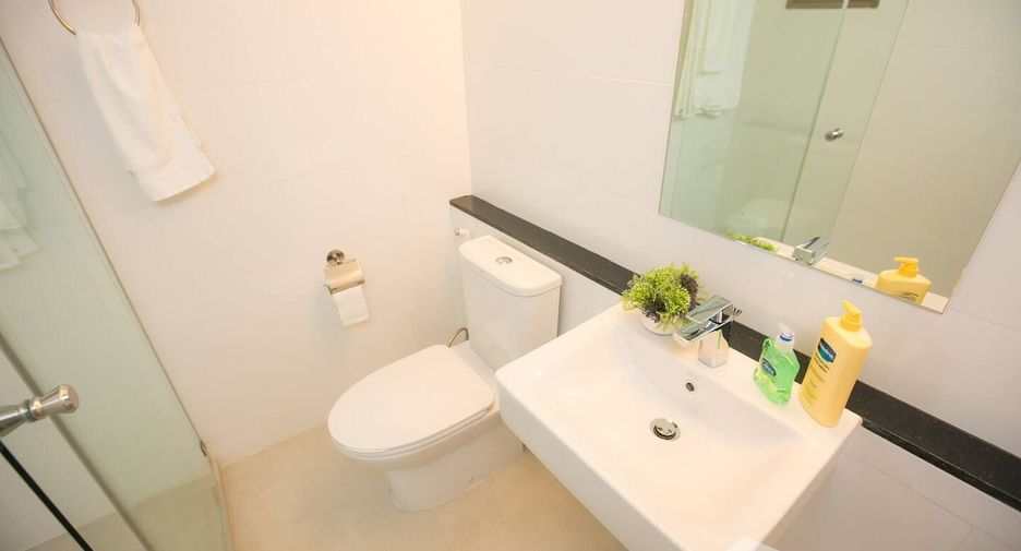 For rent 2 bedrooms condo in Sathon, Bangkok