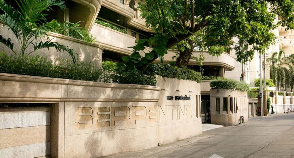 For rent 2 bedrooms condo in Sathon, Bangkok