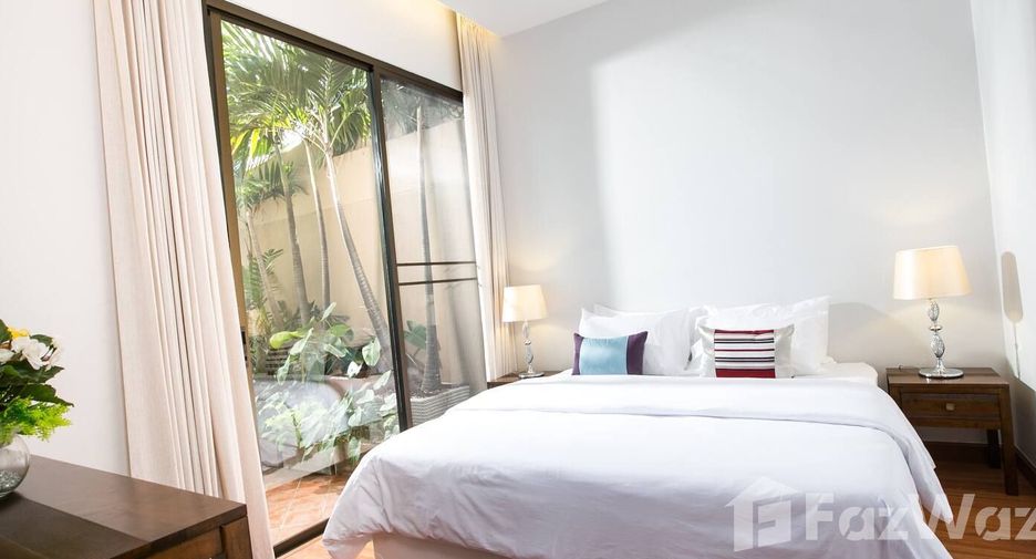 For rent 2 bedrooms condo in Sathon, Bangkok