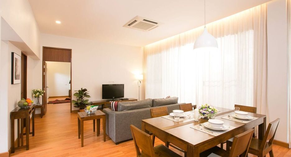 For rent 2 bedrooms condo in Sathon, Bangkok
