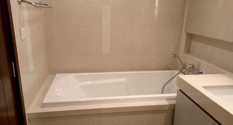 Condo en alquiler de 2 habitaciones en Watthana, Bangkok