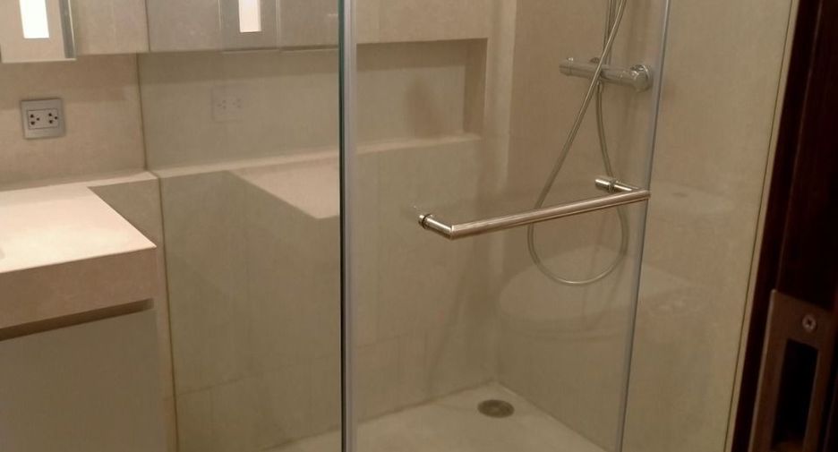 Condo en alquiler de 2 habitaciones en Watthana, Bangkok