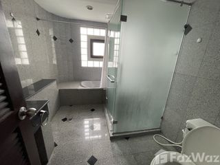 Аренда 4 спальни апартаменты в Щаттхана, Бангкок