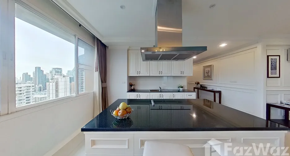 Condo en alquiler de 4 habitaciones en Watthana, Bangkok