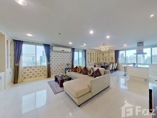 For rent 4 bedrooms condo in Watthana, Bangkok